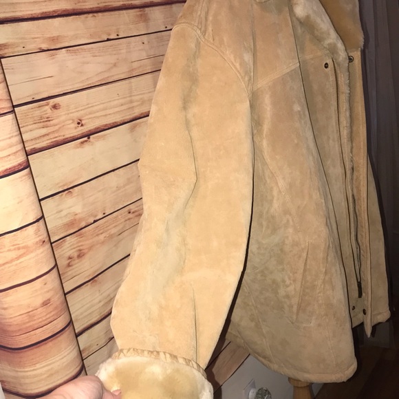 🚫SOLD🚫 RC Comstock Wheat Suede Bomber Coat - Picture 4 of 8